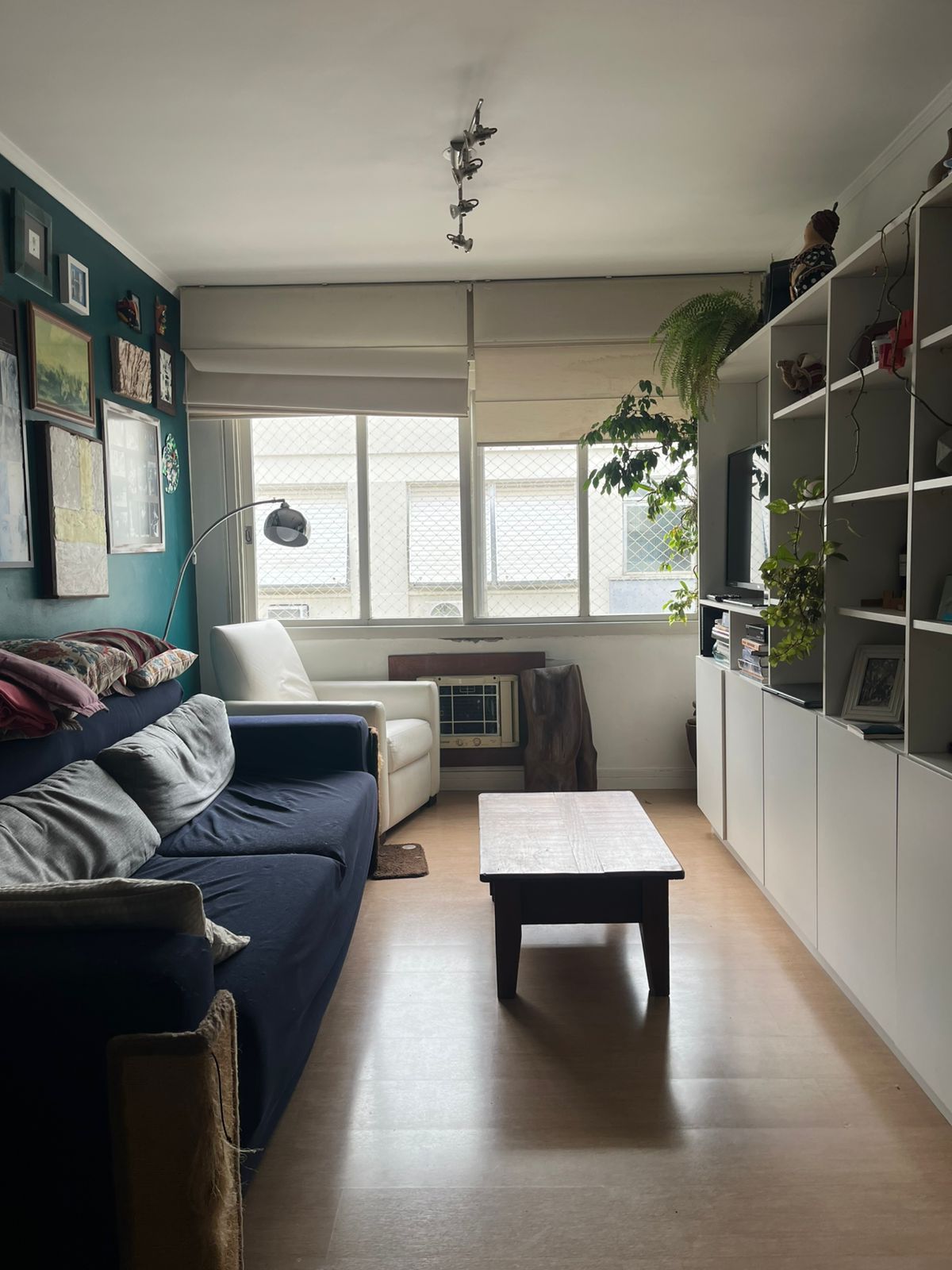 Vende-se apartamento com 2 quartos, 88m², churrasqueira e 1 vaga – Santa Cecília