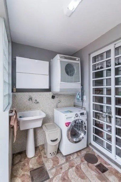 Casa à venda com 3 quartos, 182m² - Foto 9