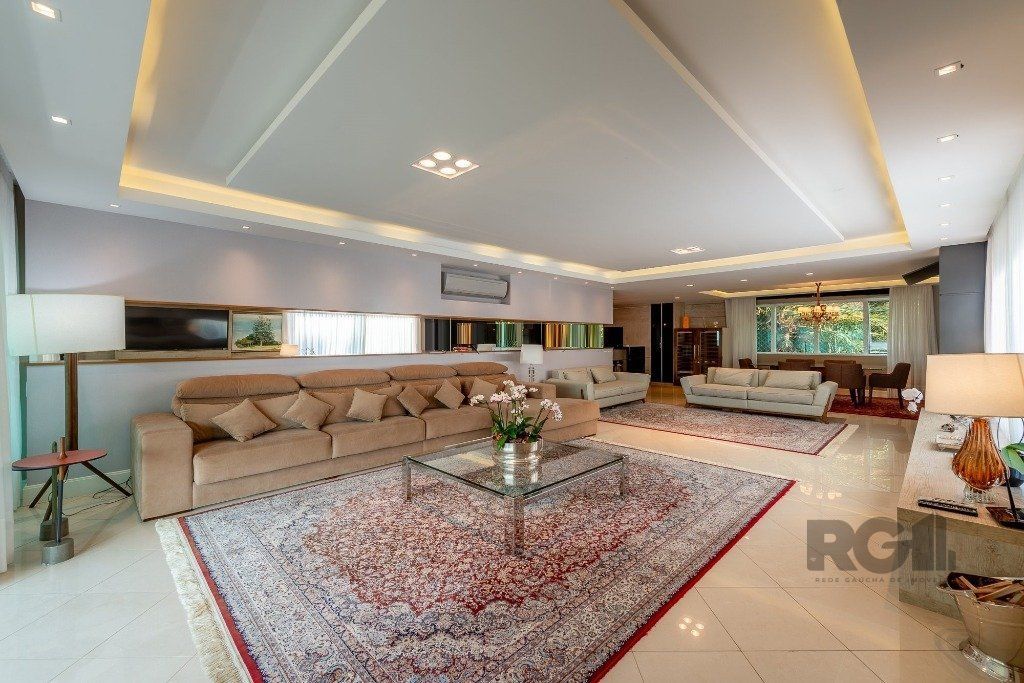 Apartamento, 3 quartos, 271 m² - Foto 1