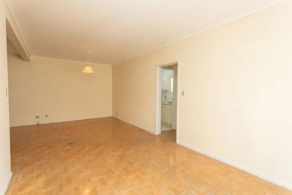 Apartamento à venda com 3 quartos, 116m² - Foto 2