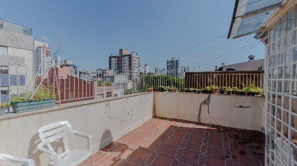 Cobertura à venda com 2 quartos, 156m² - Foto 3