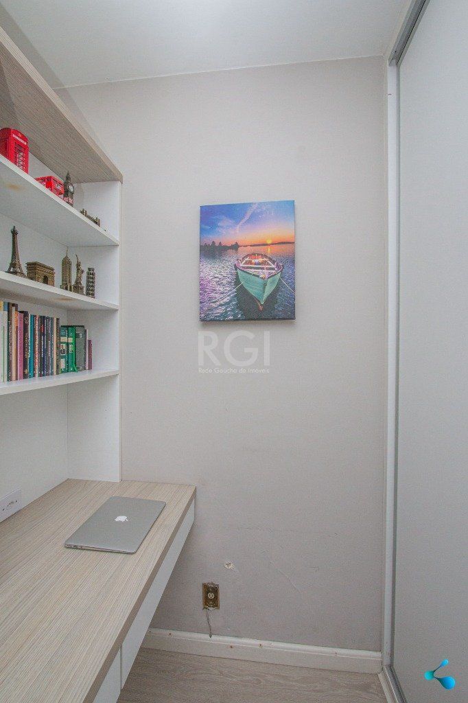 Casa à venda com 3 quartos, 240m² - Foto 30