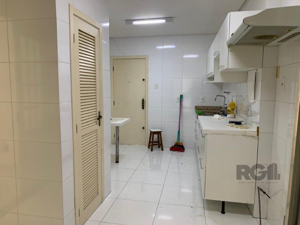 Apartamento à venda com 3 quartos, 194m² - Foto 8