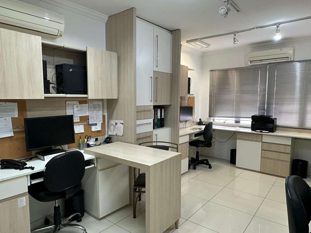 Vende-se sala comercial com 32,1m² – Centro Histórico
