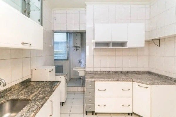 Apartamento à venda com 3 quartos, 89m² - Foto 3