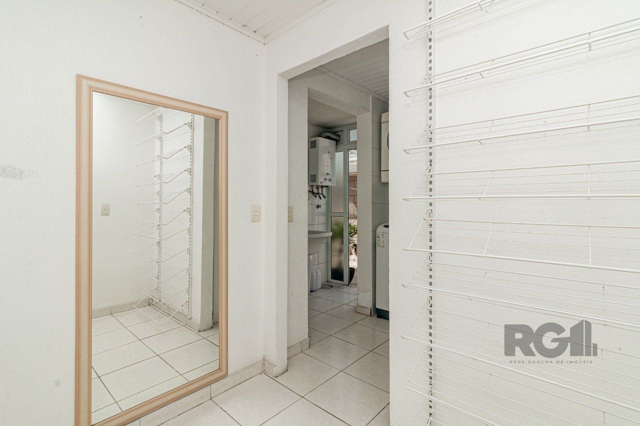 Casa de Condomínio à venda com 3 quartos, 207m² - Foto 33