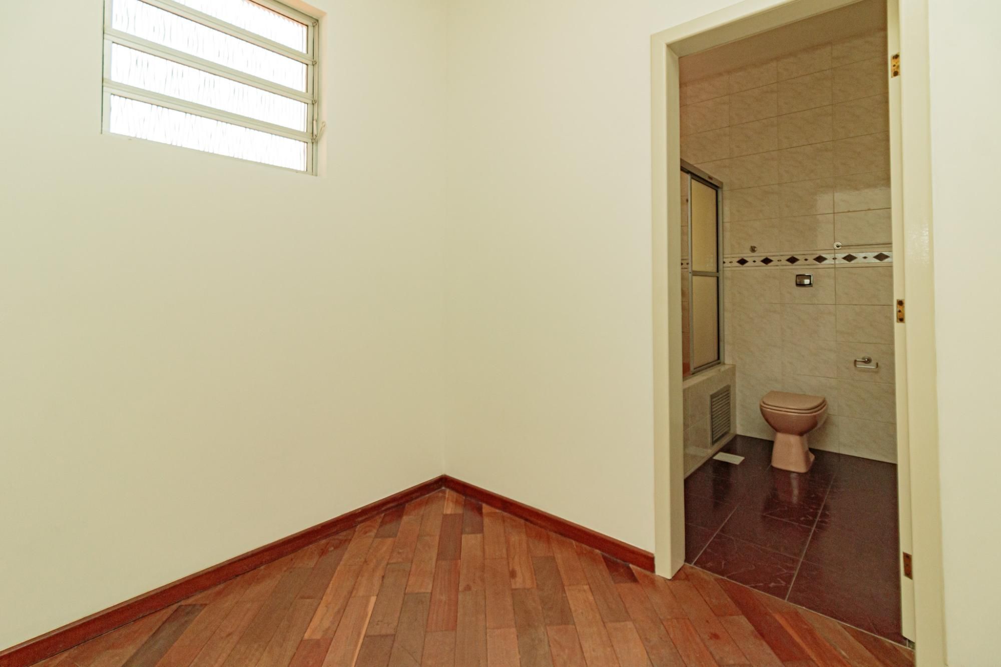 Casa, 3 quartos, 259 m² - Foto 57