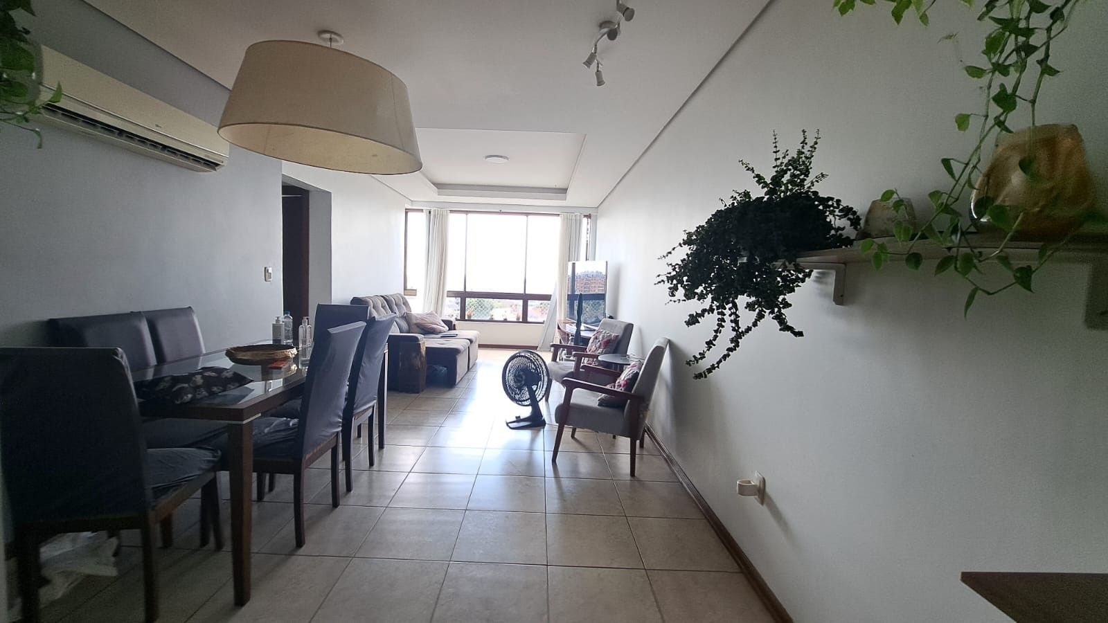 Apartamento à venda com 2 quartos, 67m² - Foto 4
