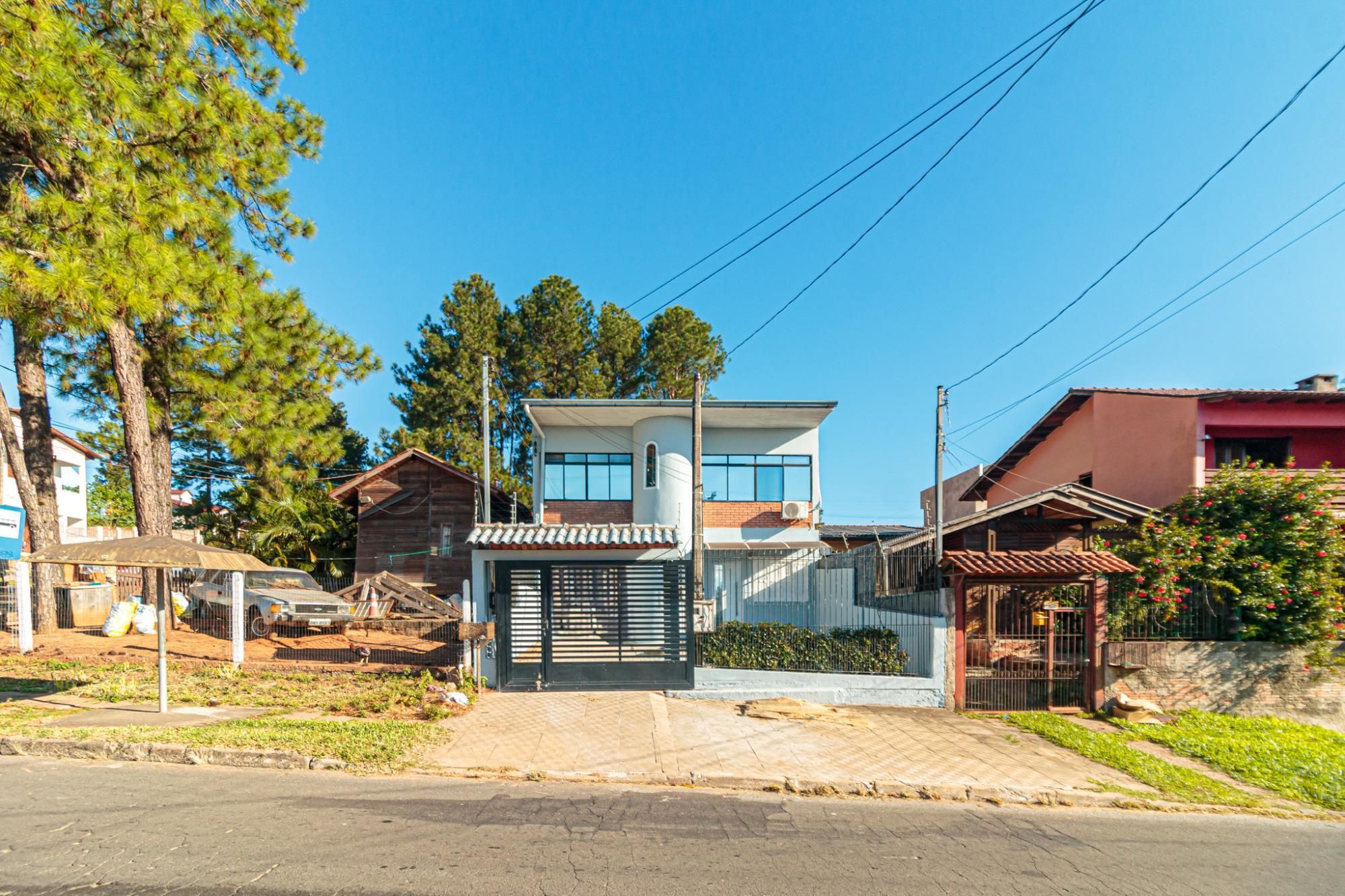 Casa à venda com 2 quartos, 158m² - Foto 2