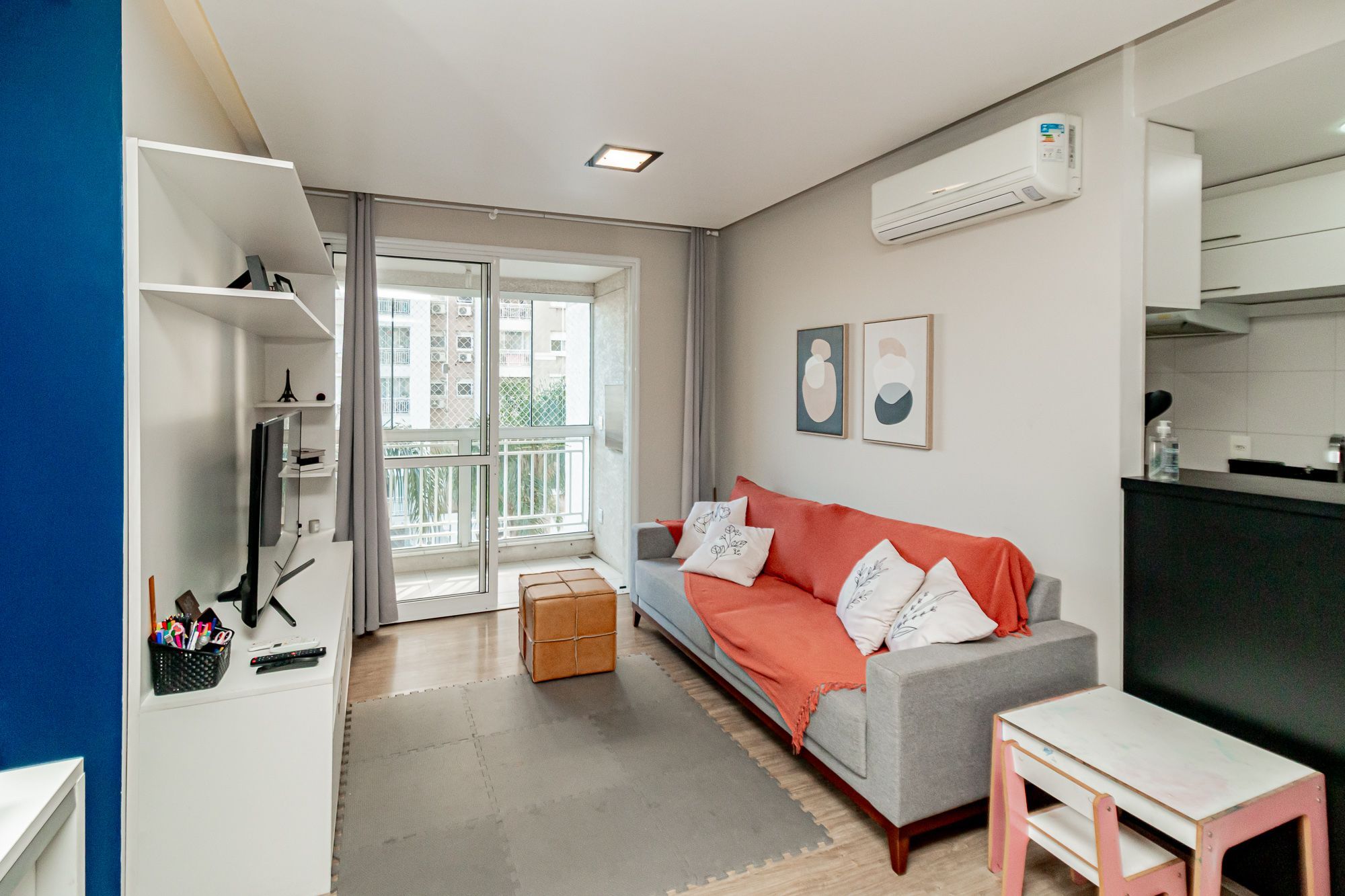 Apartamento 3 dormitórios no bairro Vila Ipiranga