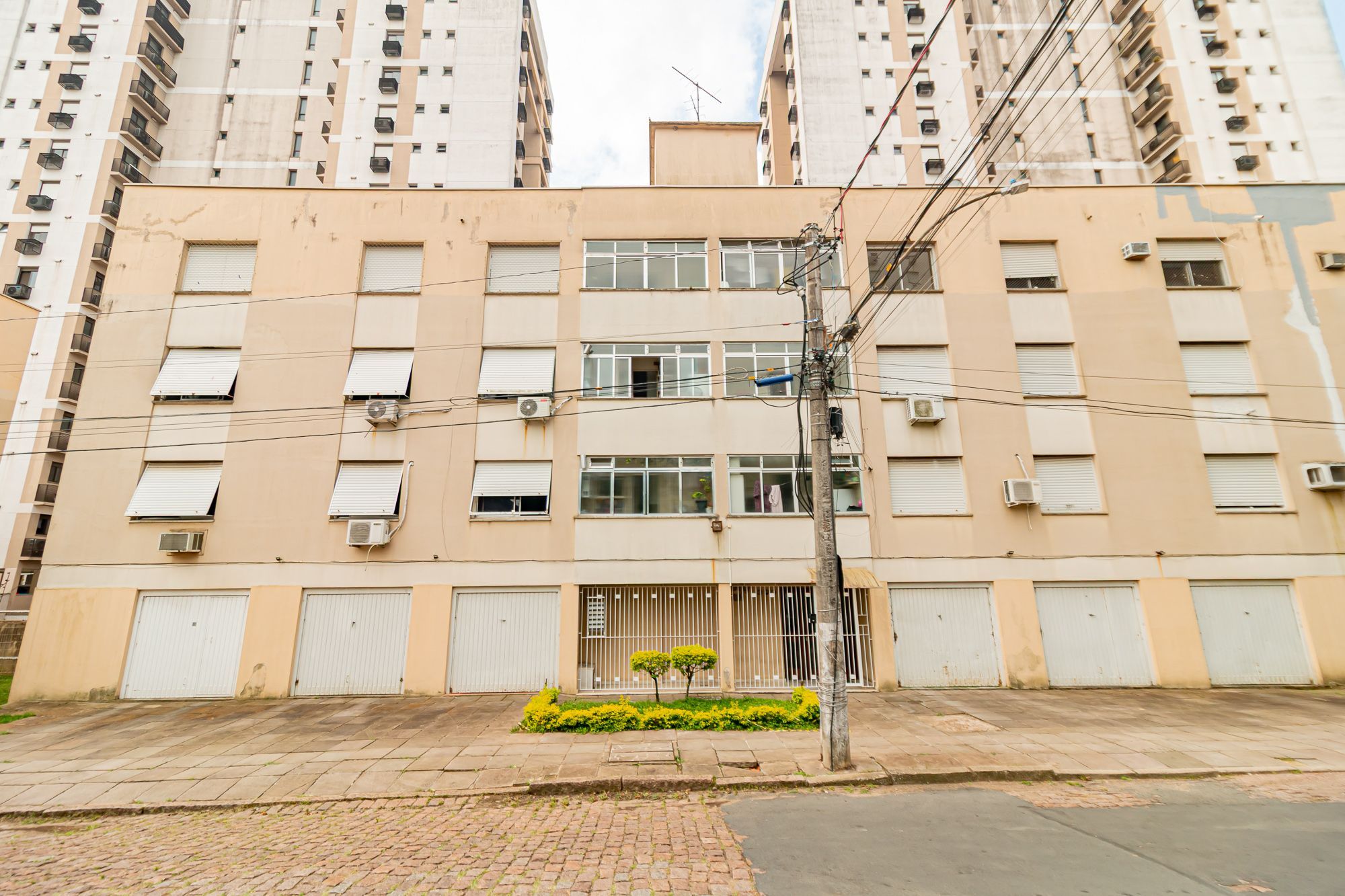 Apartamento 3 Dormitório(s) Bairro Passo da Areia