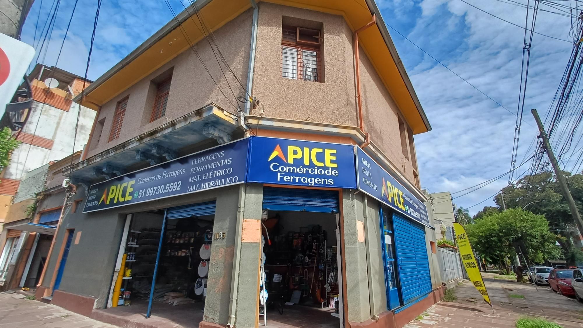 Prédio Comercial 3 dormitórios no bairro São Geraldo