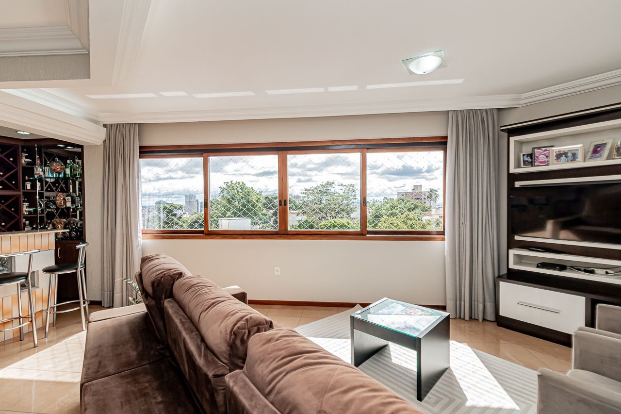 Apartamento 3 dormitórios no bairro Vila Ipiranga