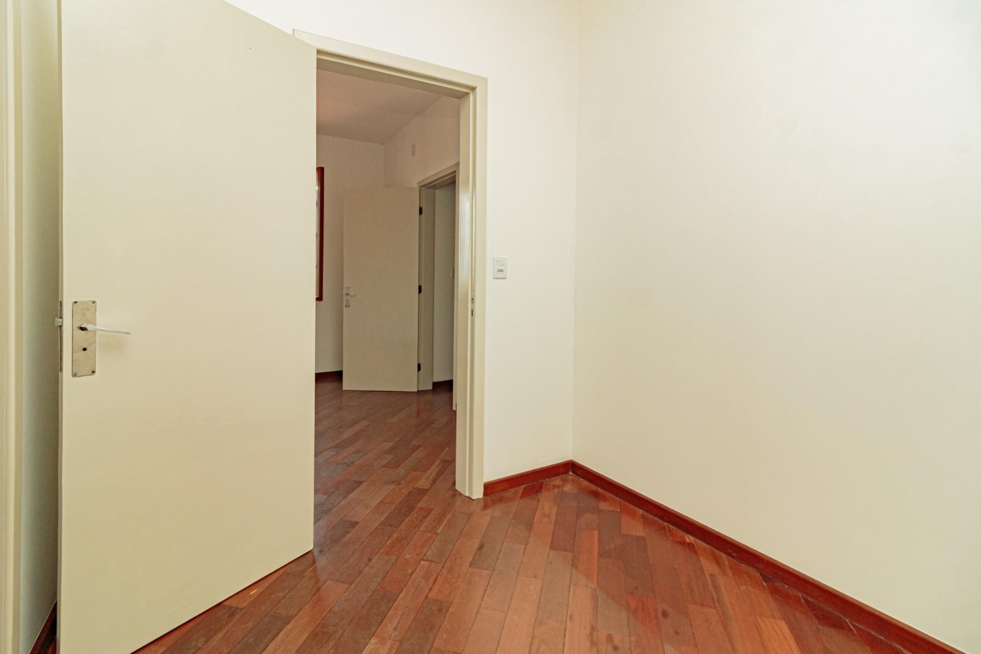 Casa, 3 quartos, 259 m² - Foto 56