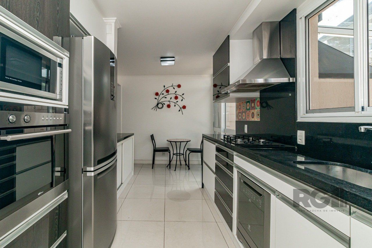 Casa de Condomínio à venda com 3 quartos, 207m² - Foto 9