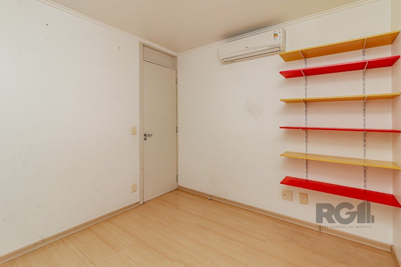 Casa de Condomínio à venda com 3 quartos, 207m² - Foto 22