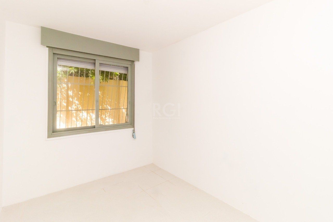 Apartamento à venda com 3 quartos, 228m² - Foto 12