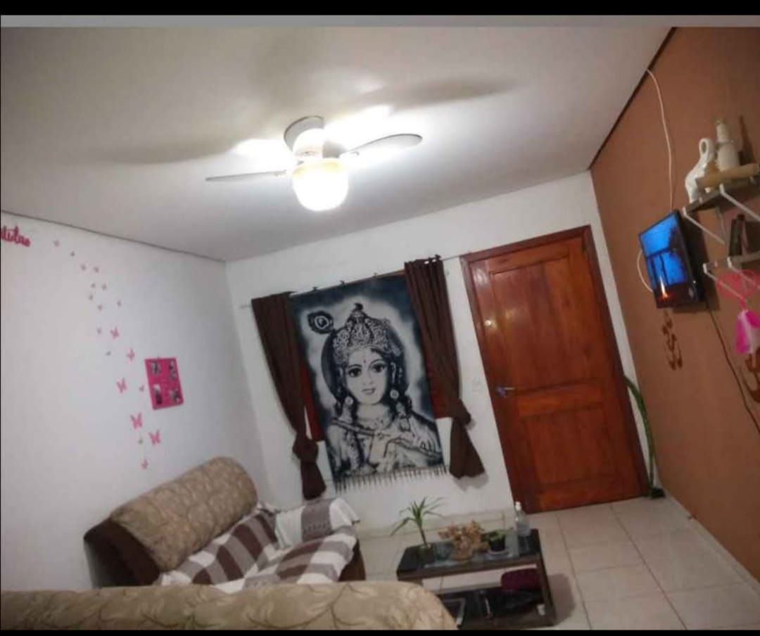Casa à venda com 2 quartos, 70m² - Foto 11