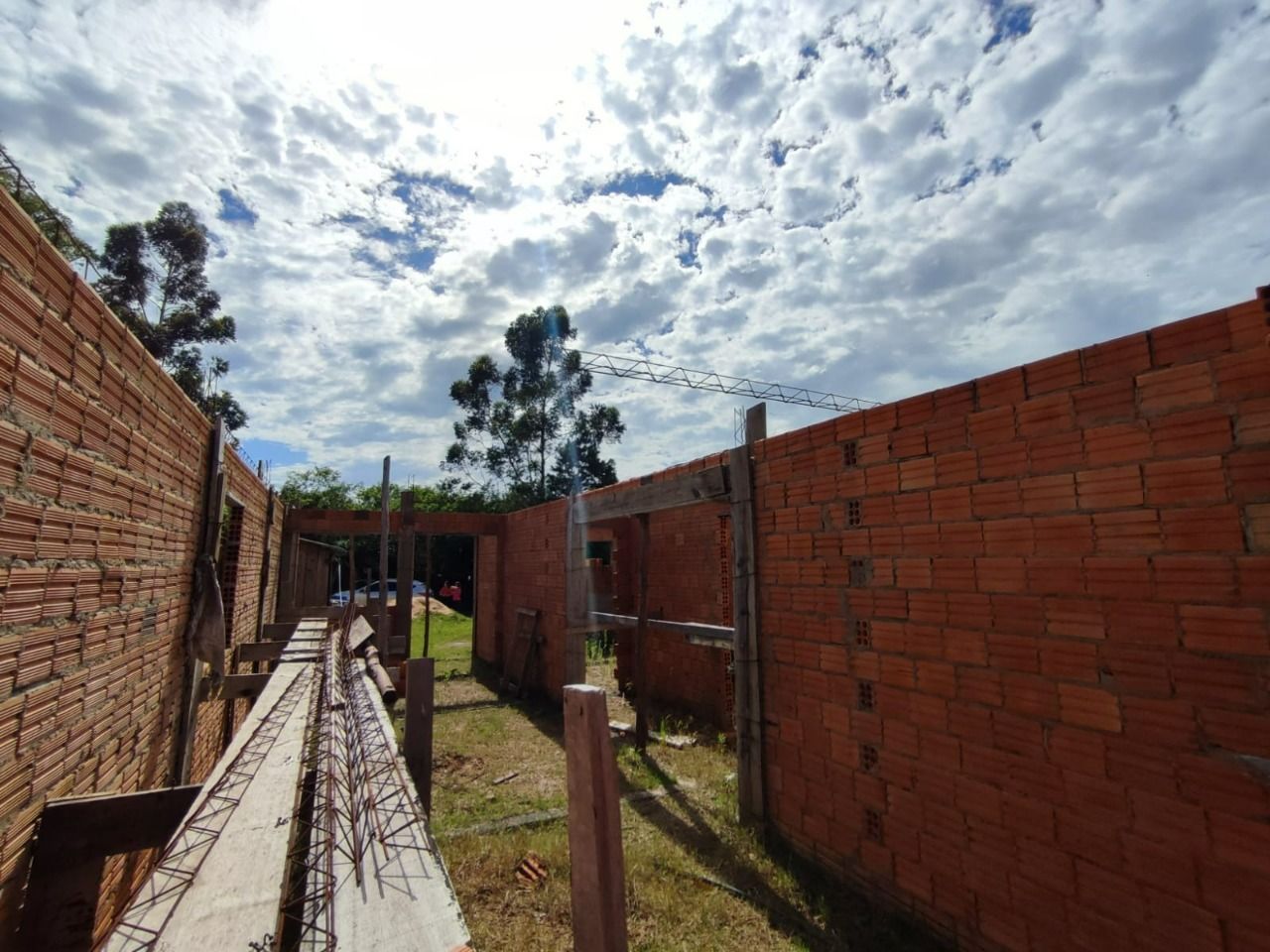 Casa à venda com 3 quartos, 85m² - Foto 4