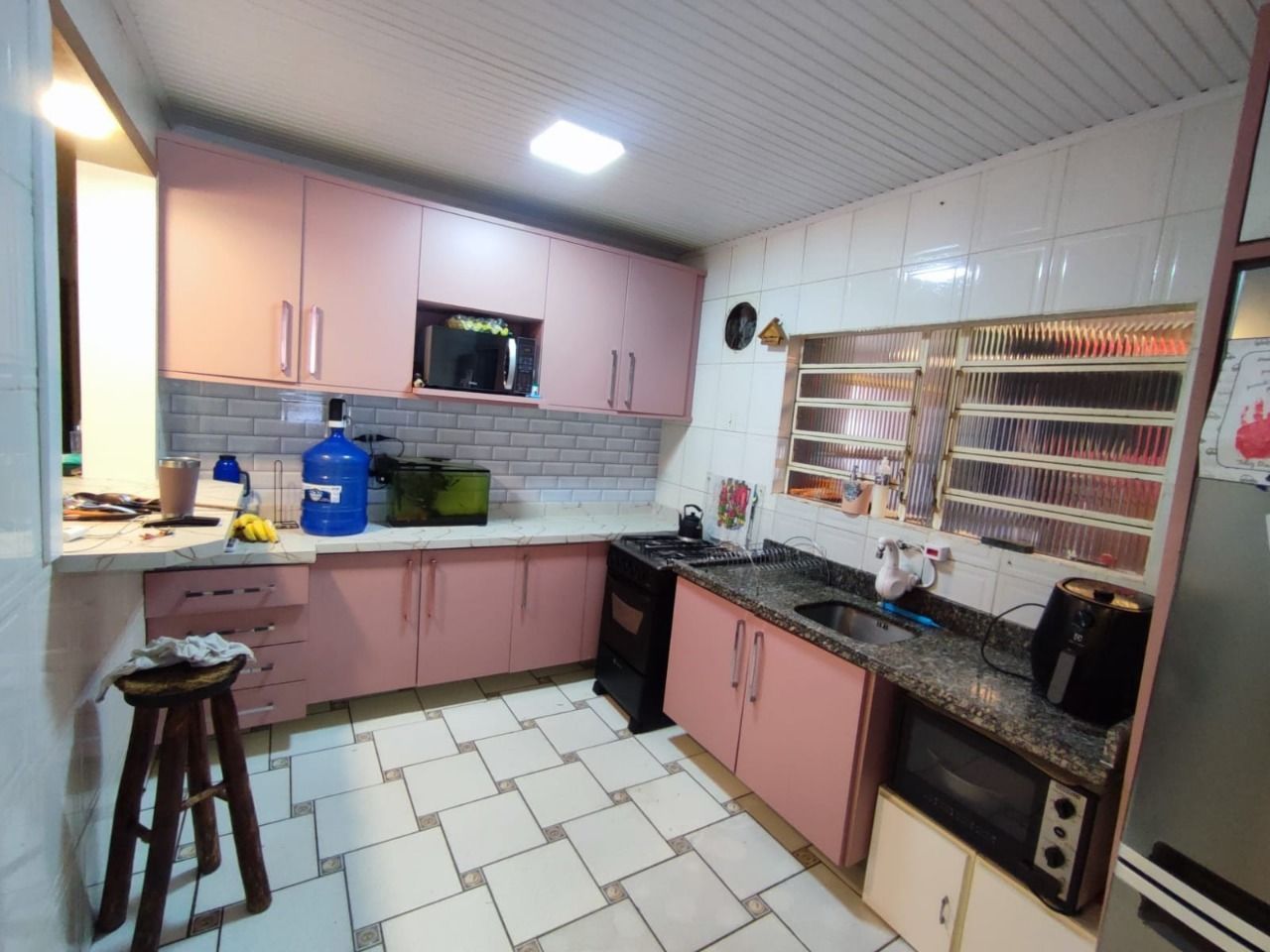 Casa à venda com 3 quartos, 70m² - Foto 9