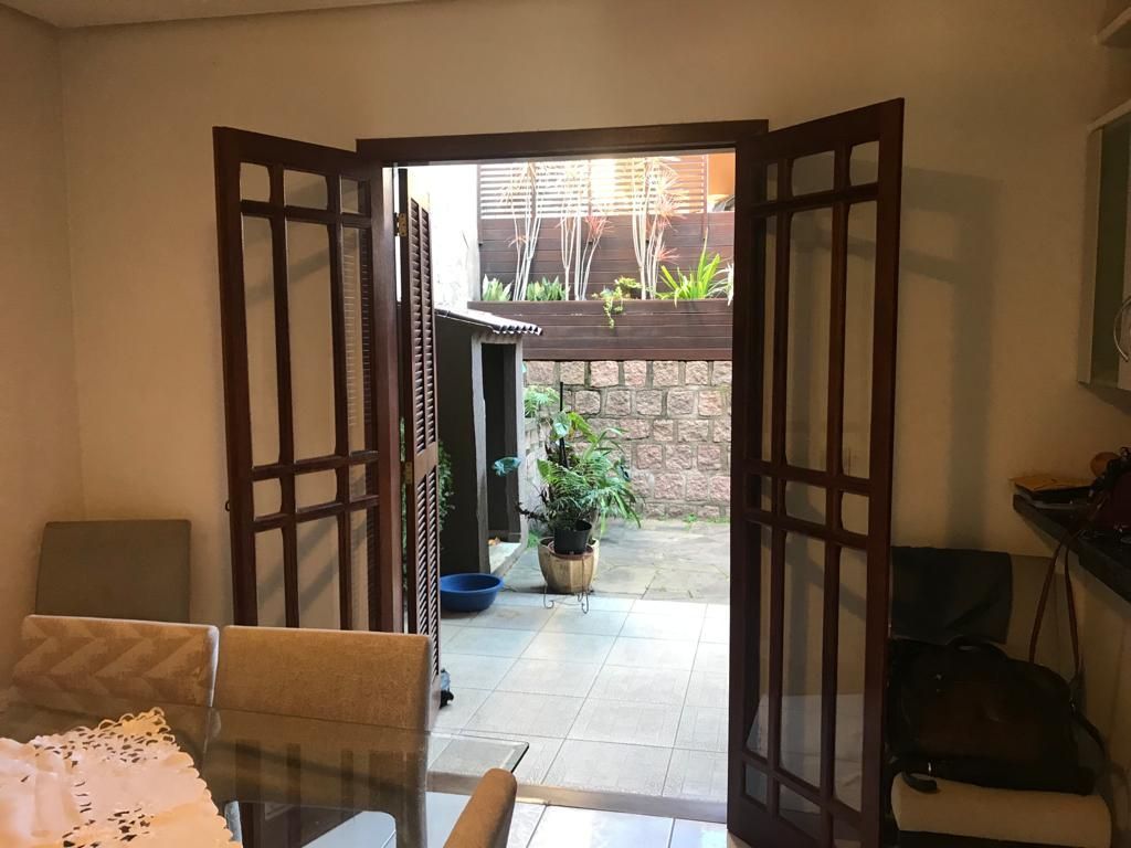 Casa à venda com 3 quartos, 300m² - Foto 11