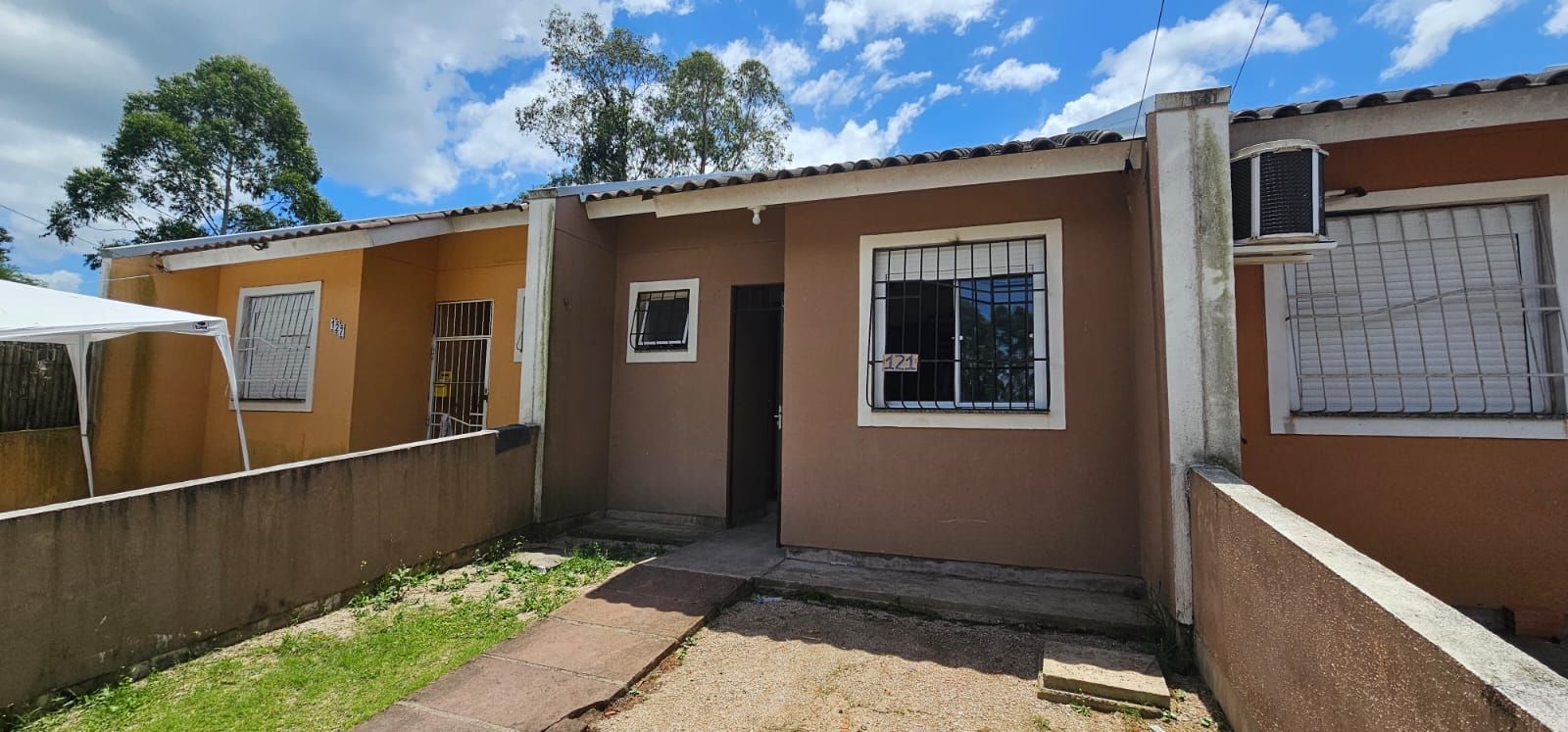 Casa 2 dormitórios Restinga