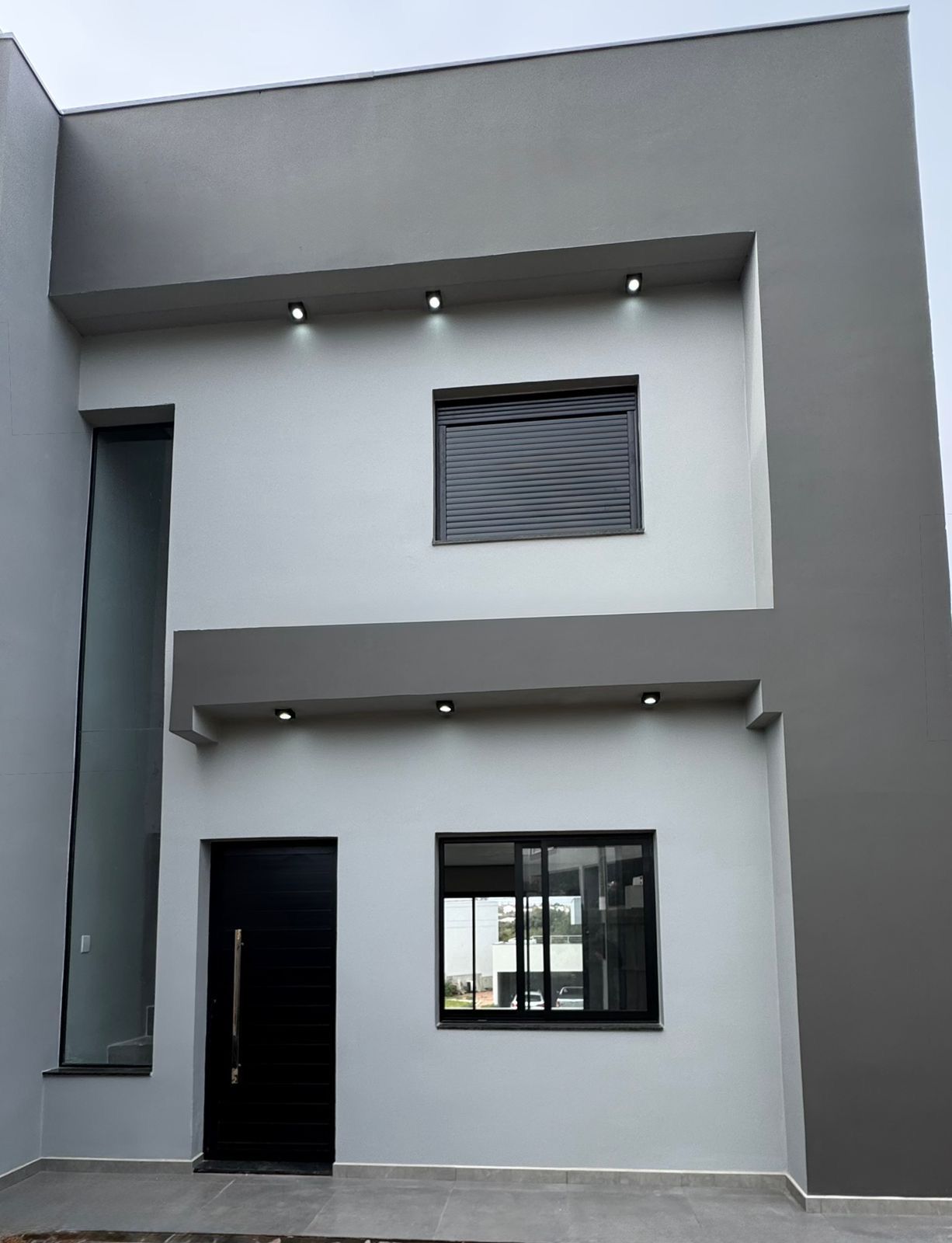 sobrado 2 Dormitórios sendo 2 Suites - Bairro Mario Quintana