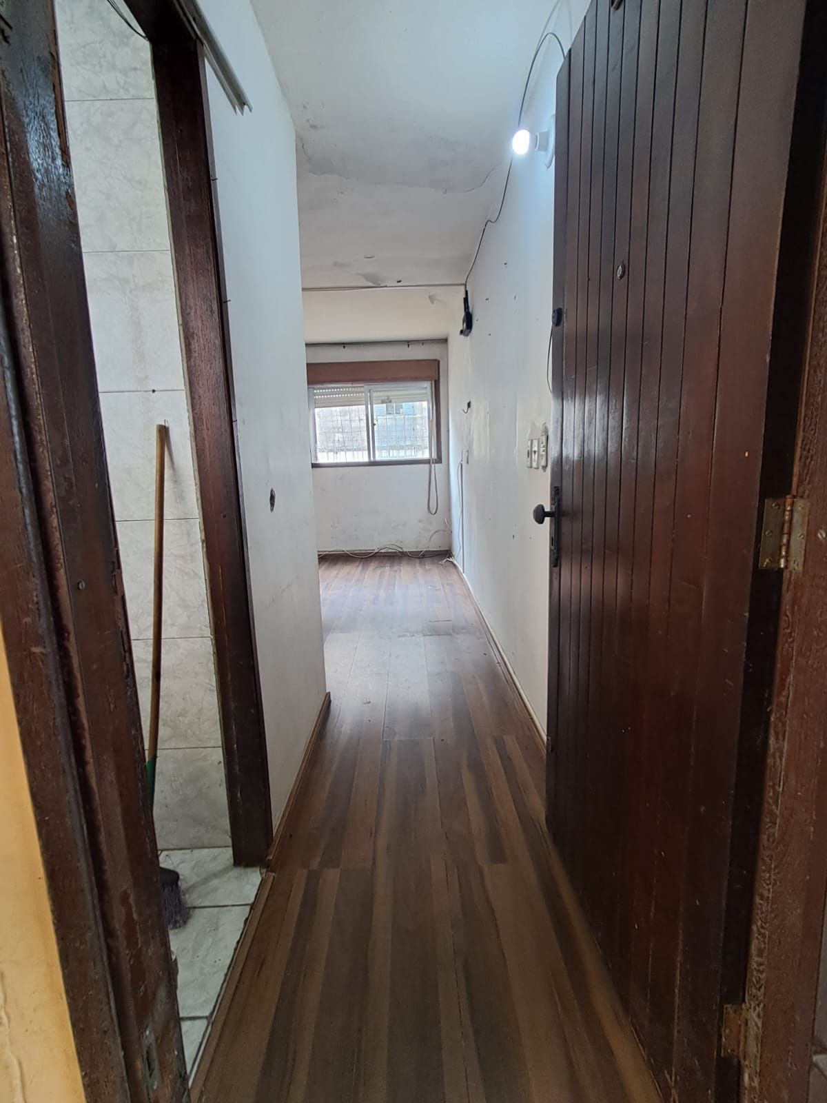 Apartamento na Rubem Berta - 2 Dormitórios — foto 4