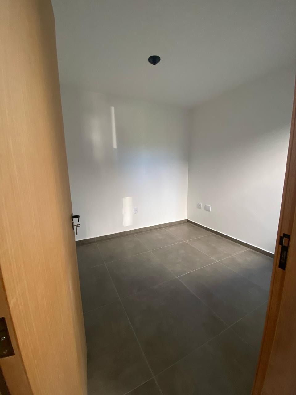 Casa à venda com 3 quartos, 77m² - Foto 6