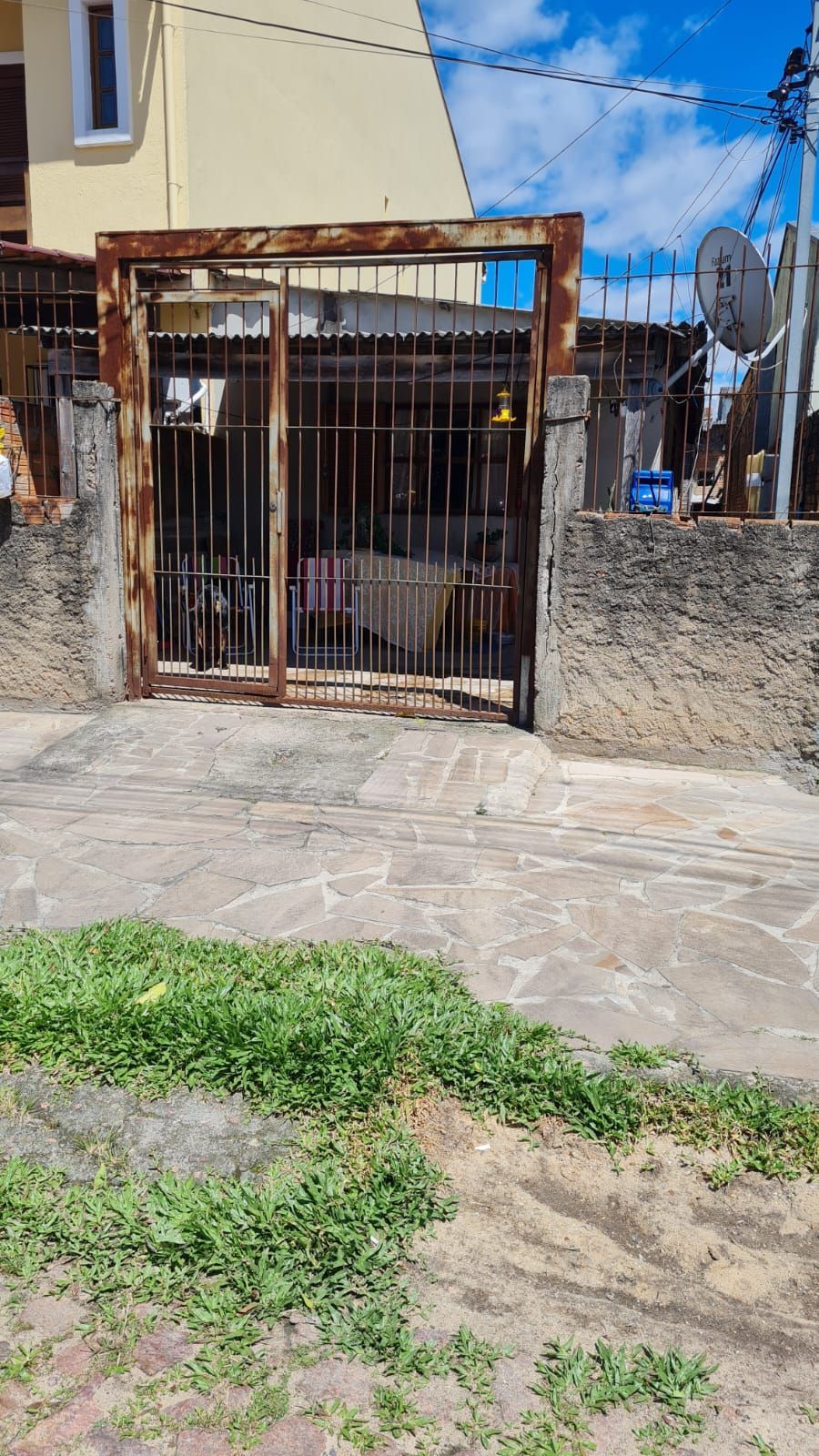 Casa de 2 Dormitórios no bairro Hipica