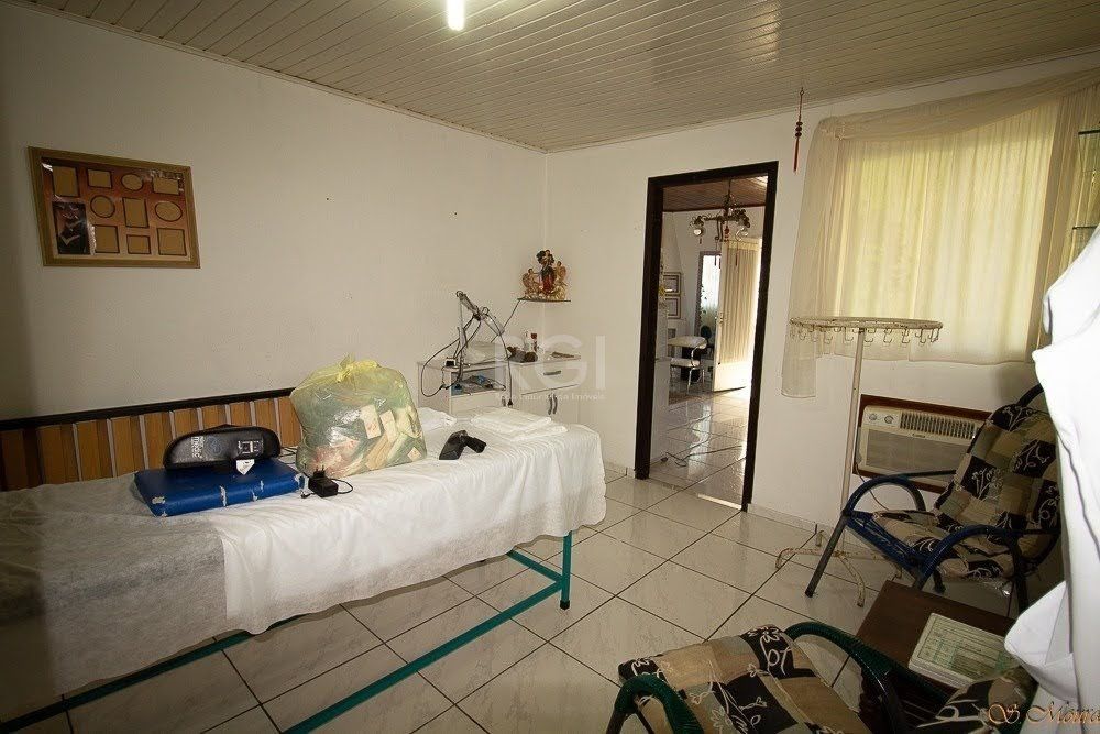 Casa à venda com 3 quartos, 170m² - Foto 4