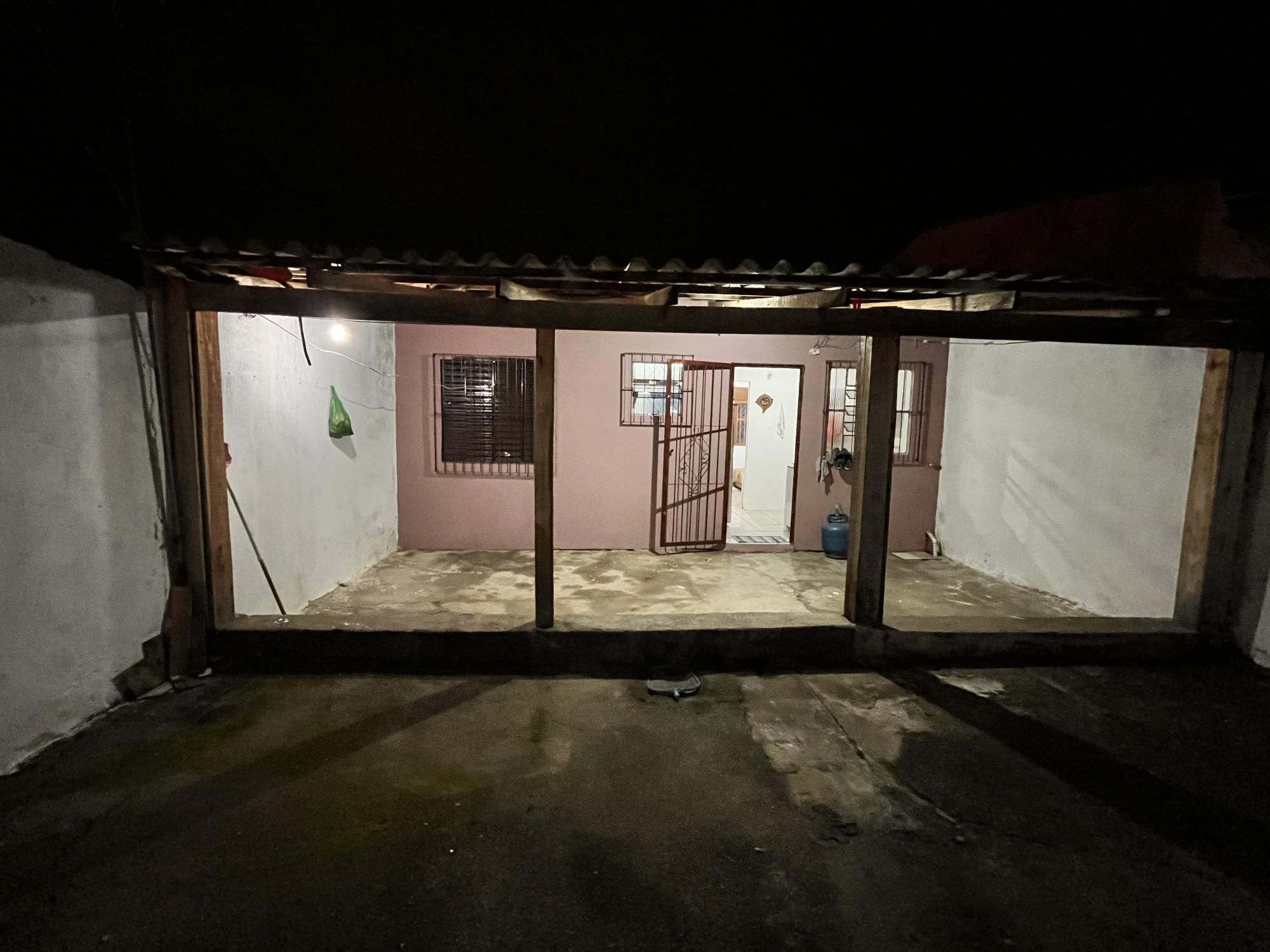 Casa à venda com 2 quartos, 51m² - Foto 9