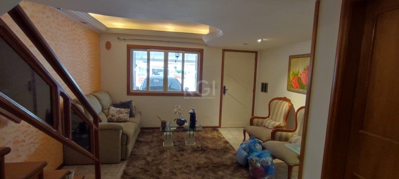 Casa à venda com 2 quartos, 138m² - Foto 3