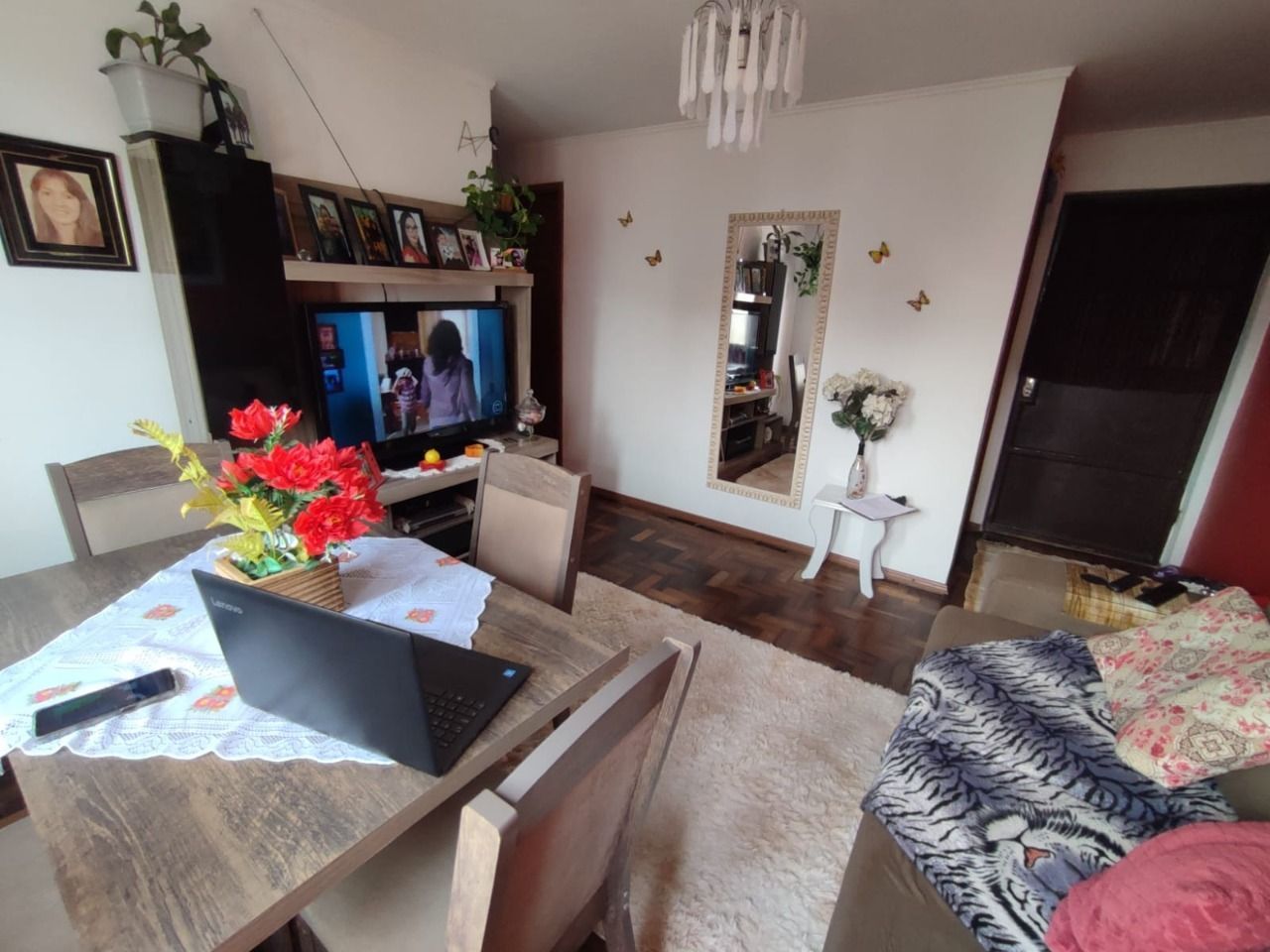 Apartamento à venda com 49m², 2 quartos, 1 vaga no bairro Restinga em Porto Alegre