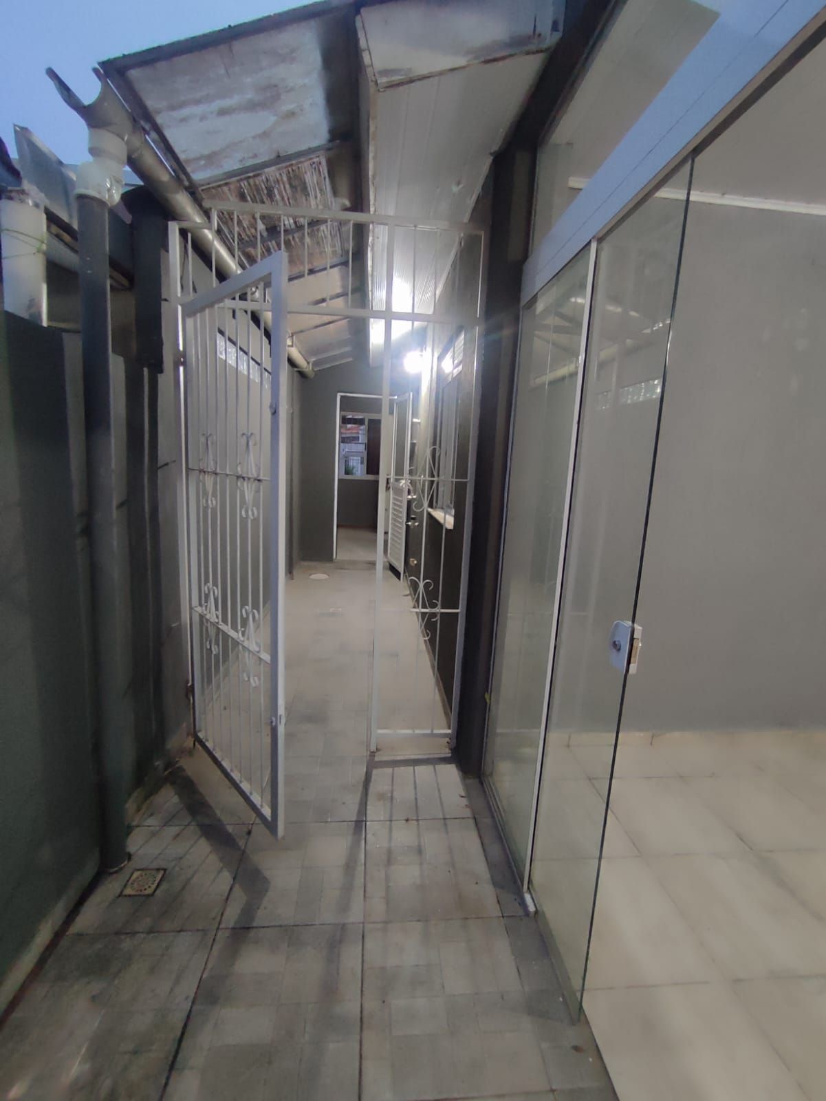 Casa à venda com 1 quarto, 65m² - Foto 6