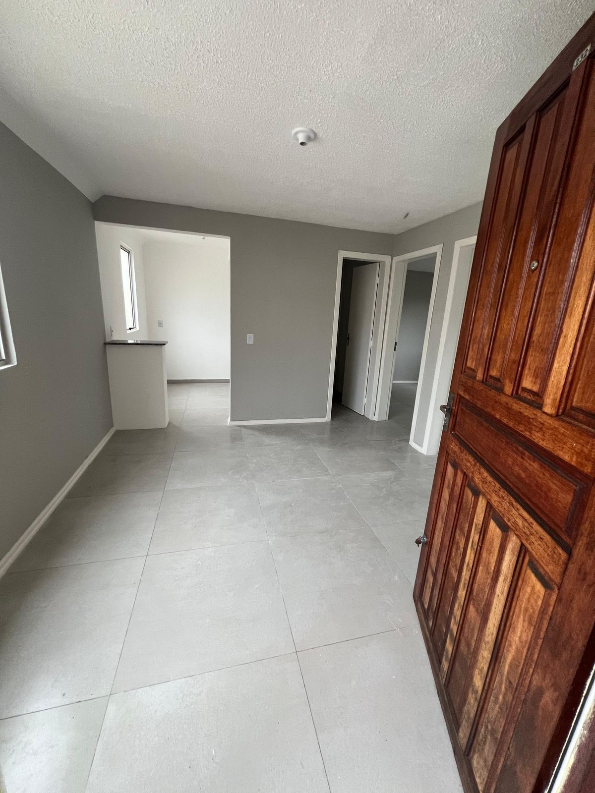 Apartamento à venda com 43m², 2 quartos, 1 vaga no bairro Restinga em Porto Alegre