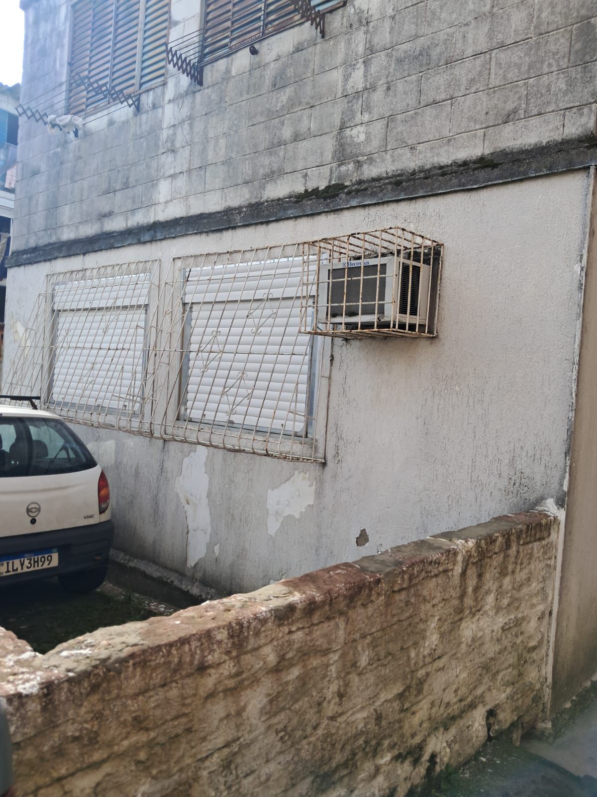 Apartamento na Rubem Berta - 2 Dormitórios — foto 5