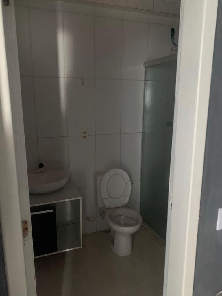Casa à venda com 2 quartos, 48m² - Foto 2