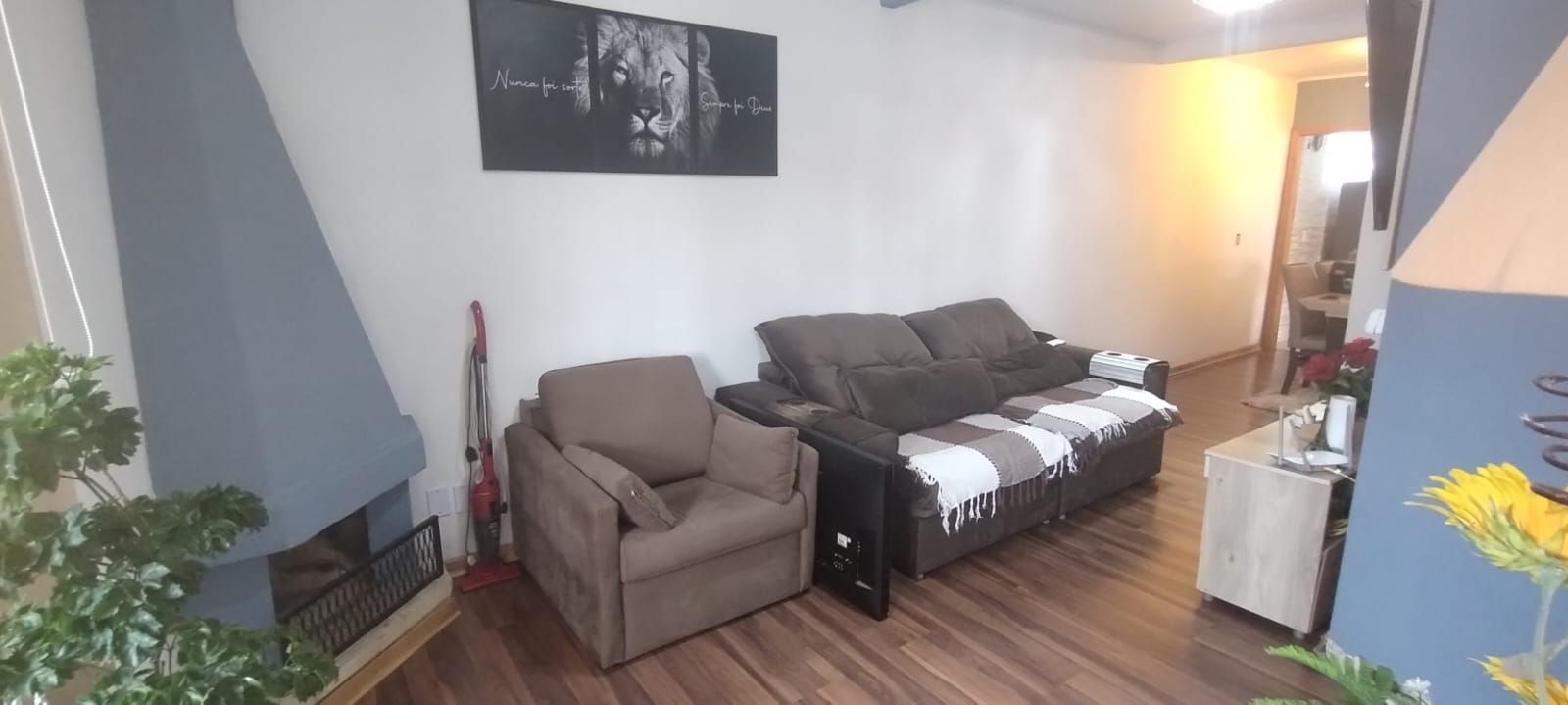 Casa à venda com 2 quartos, 48m² - Foto 4