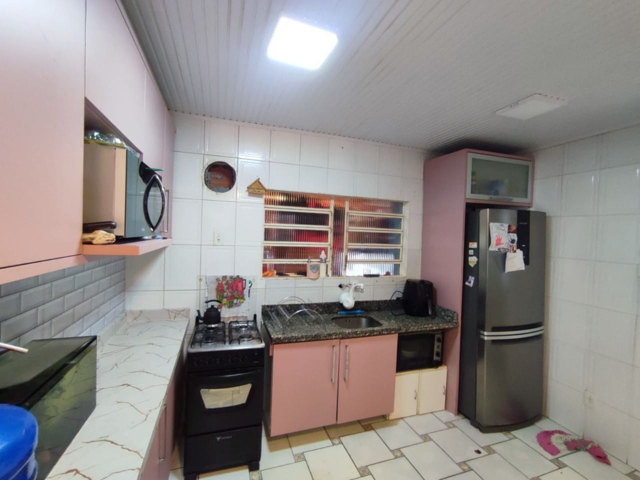 Casa à venda com 3 quartos, 70m² - Foto 14