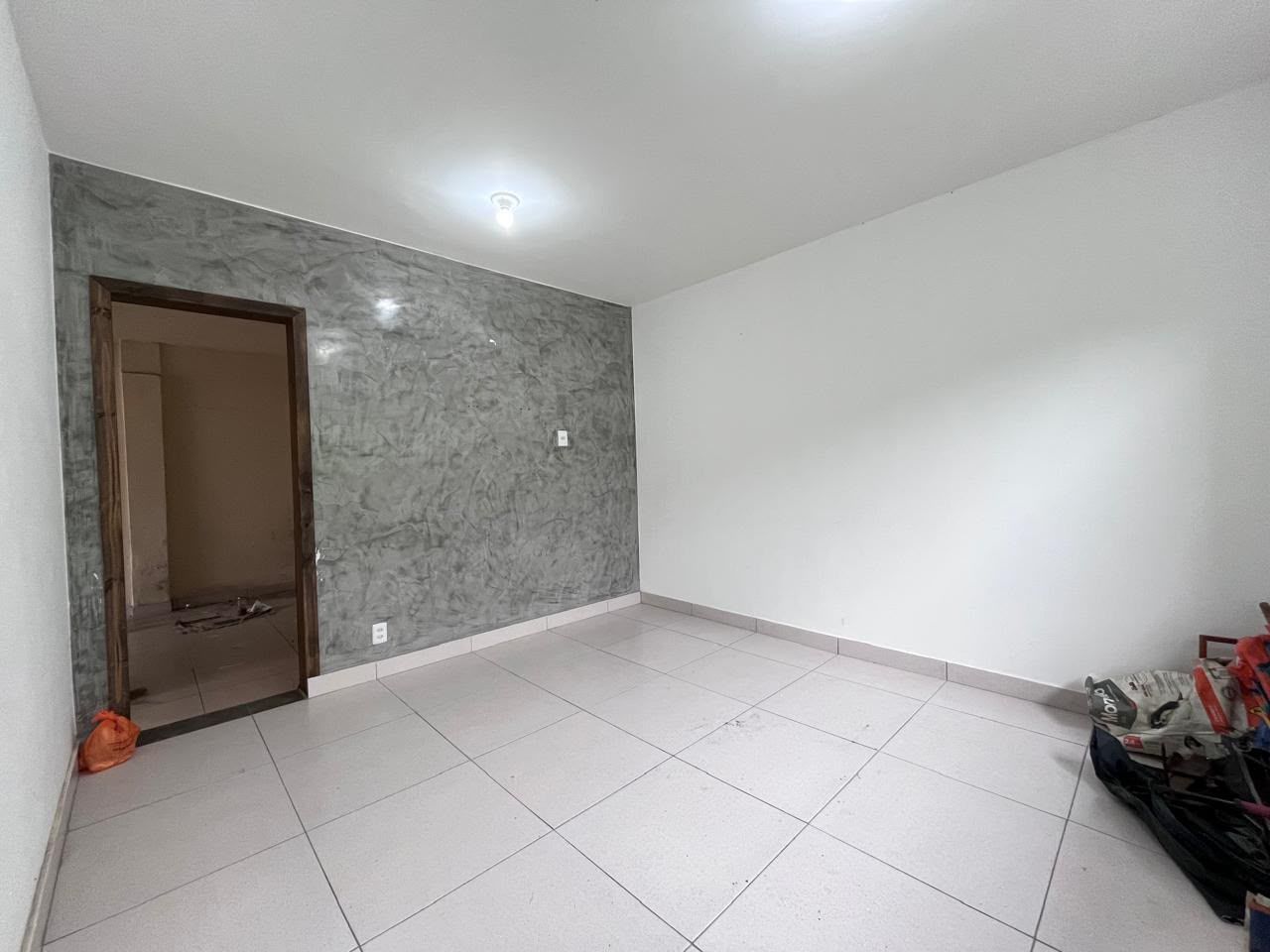 Casa no bairro restinga 2 dormitórios e 2 vagas de garagem