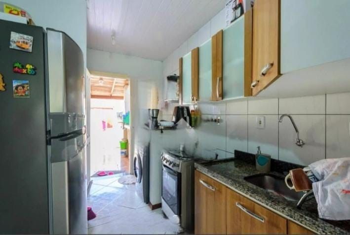 Casa à venda com 2 quartos, 51m² - Foto 8