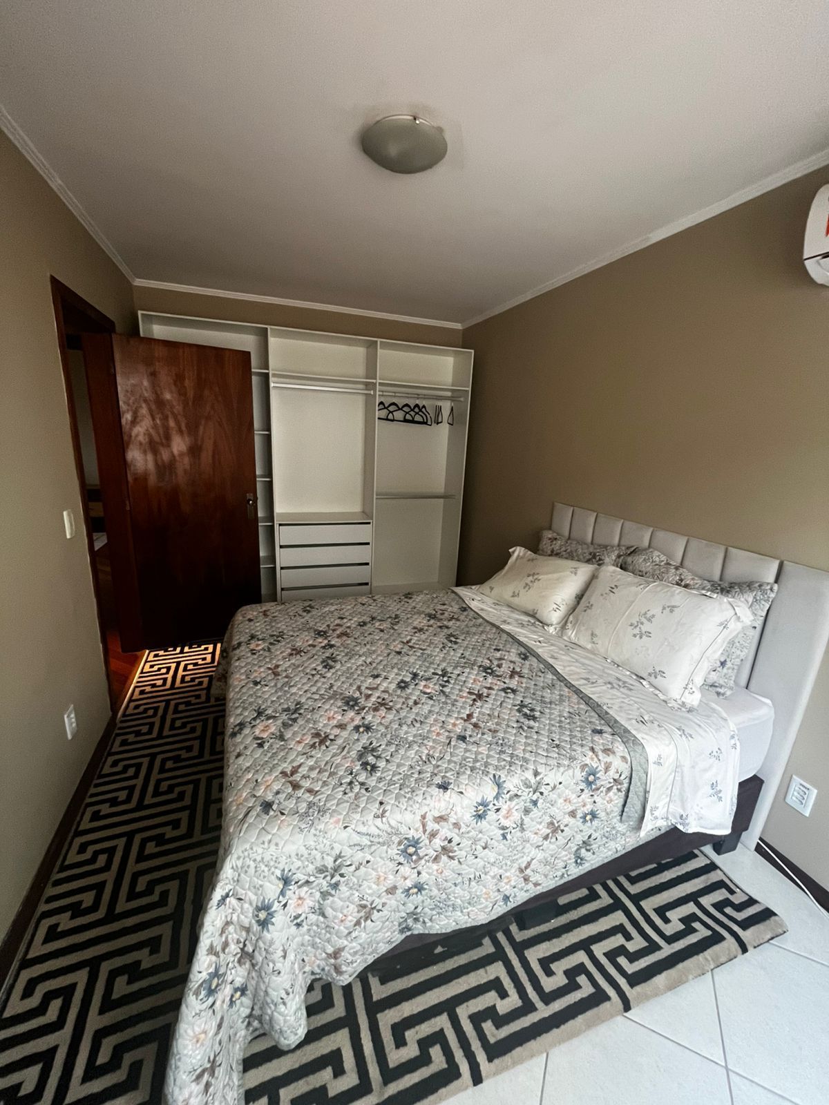 Apartamento à venda com 2 quartos, 73m² - Foto 9