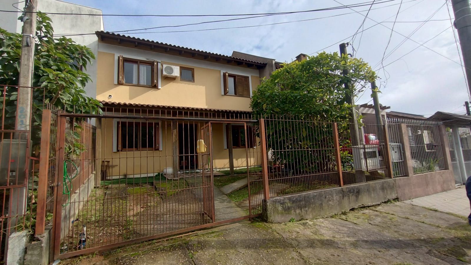 Sobrado no bairro Guaruja