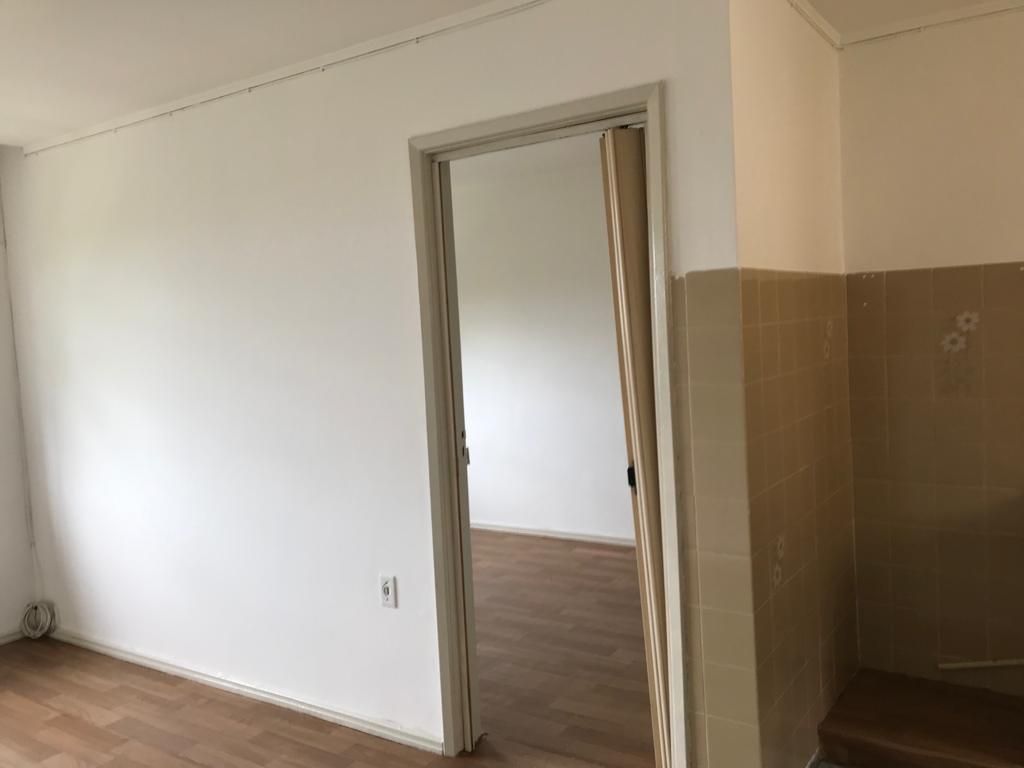 Apartamento à venda com 1 quarto, 35m² - Foto 2