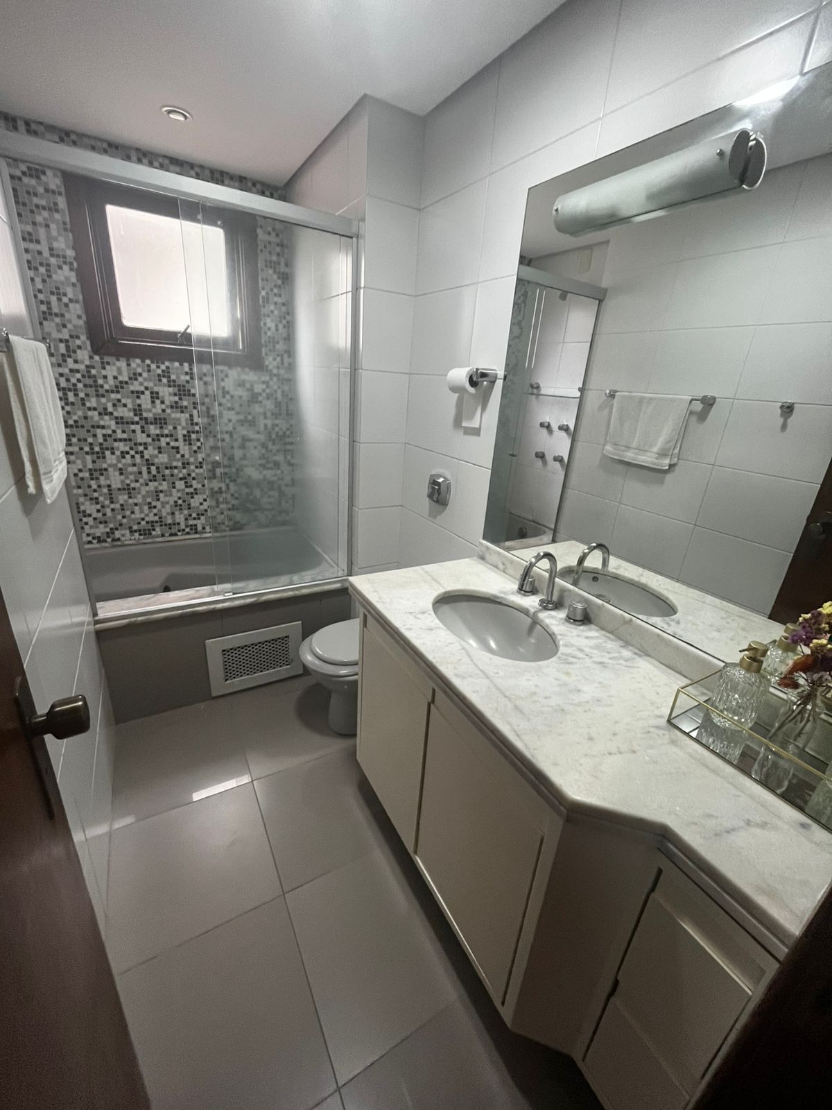 Apartamento à venda com 2 quartos, 73m² - Foto 7