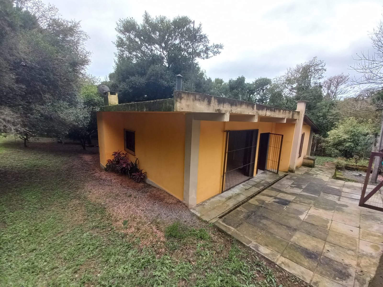 Casa com 2 dormitórios - 1 suíte - Viamão