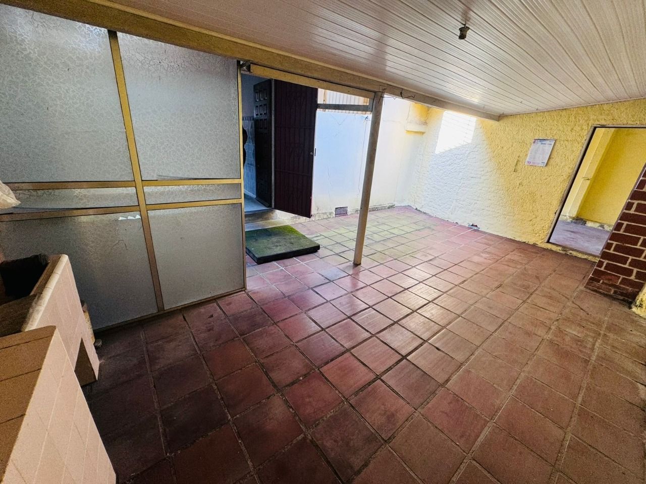 Casa à venda com 2 quartos, 100m² - Foto 12