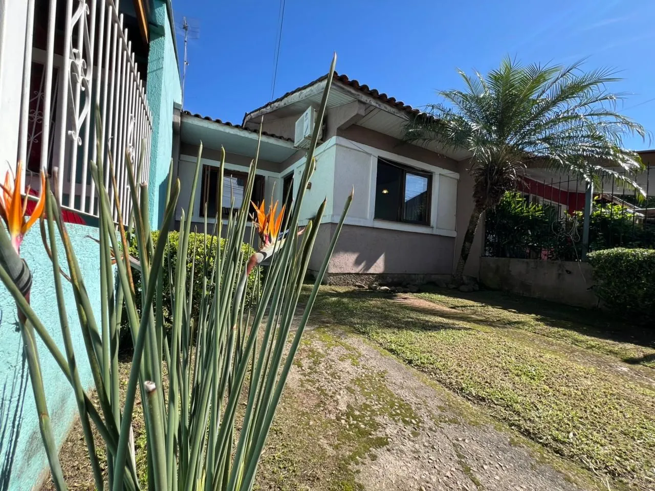 Casa, 3 dormitórios no bairro Hípica em Porto Alegre para Comprar