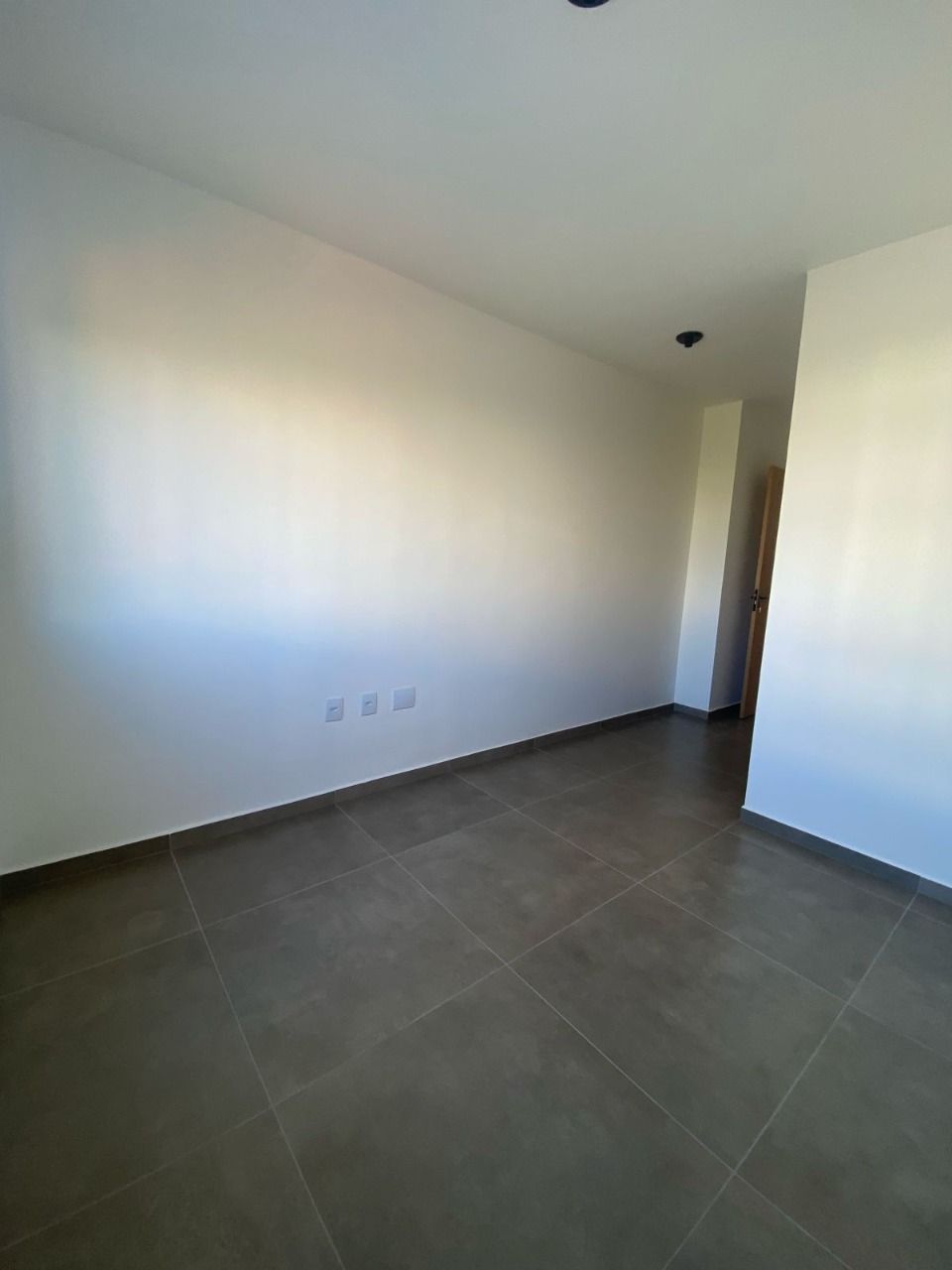 Casa à venda com 3 quartos, 77m² - Foto 11
